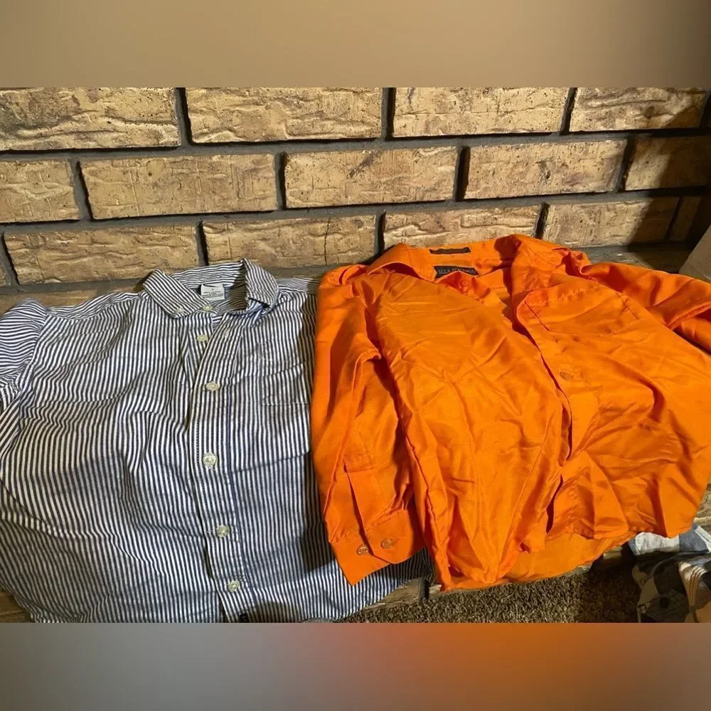 ‎4-boys size 7 button downs
